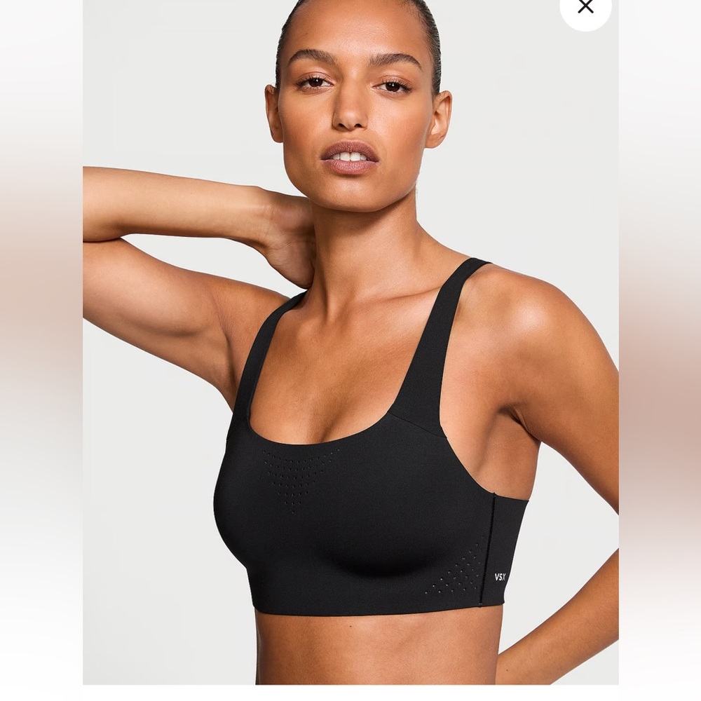 38DD VS Featherweight Max Sports Bra